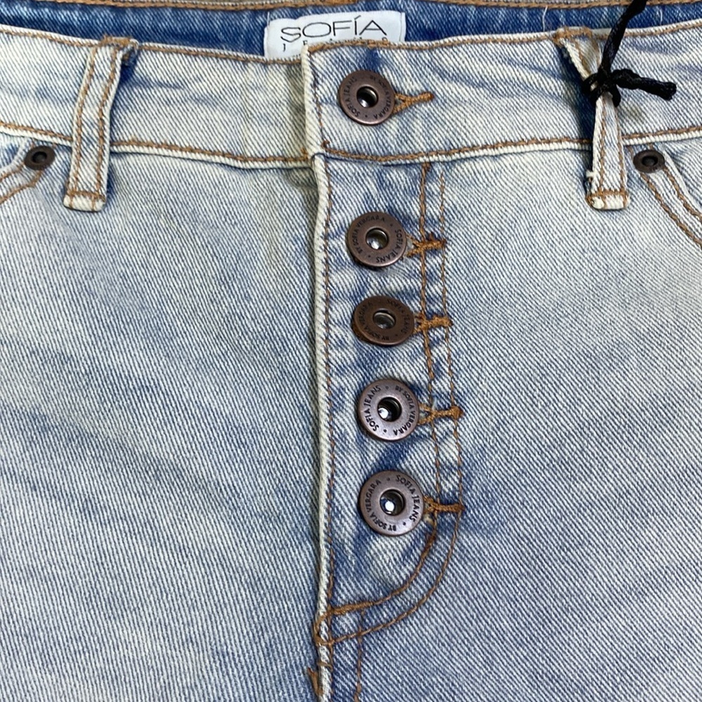 Sofia Jeans Sofia Vergara Lila Short Button Fly Distressed Jean Shorts Sz 10 NWT - Picture 3 of 9